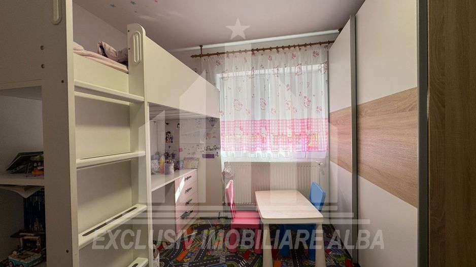 Apartament cu 3 camere de vanzare, Alba-Micesti - Poză 6