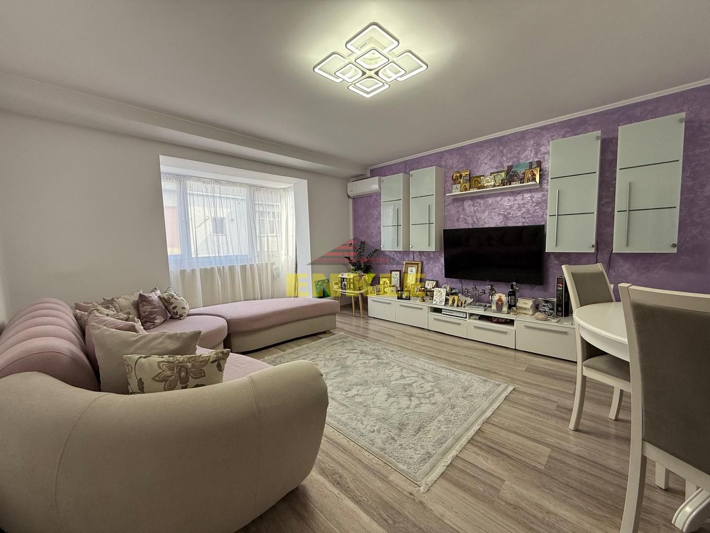 Apartament 3 camere decomandat, 65 mp, complet renovat! - Poză 1