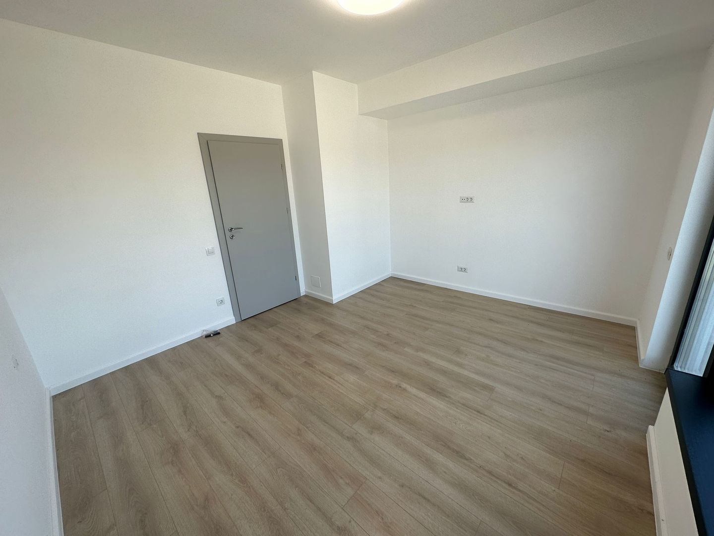 O oază de liniște și eleganță contemporană în inima Tunariului - Poză 18