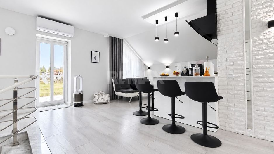CASĂ TIP DUPLEX ÎN SÎNGERA | 220 m² | 4 DORMITOARE | 6 ARI - Poză 10
