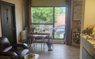 De Vanzare Apartament 2 Camere in Vila Sebastian sect 5 - Poză 2