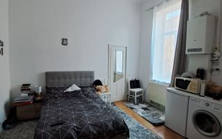 Eleganță istorică: Garsonieră în clădire interbelica! - Poză 2