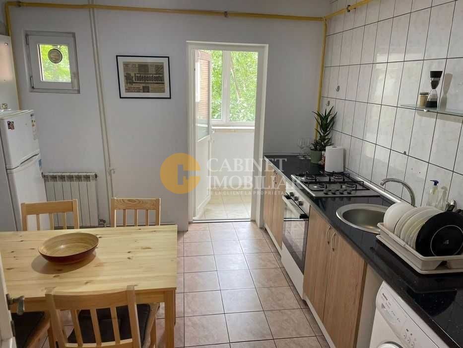 Vinzare apartament 2 camere Arcu Iasi - Poză 1