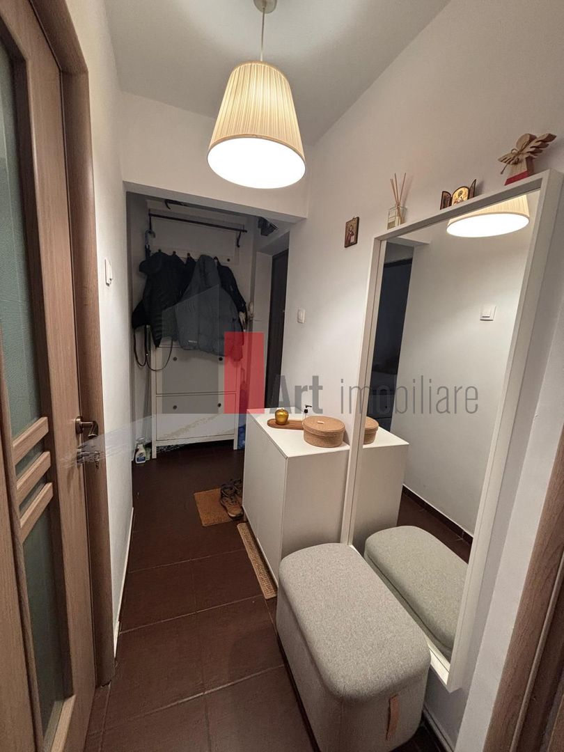 Vânzare apartament 3 camere Prelungirea Ferentari - Șc. 136 - Poză 1