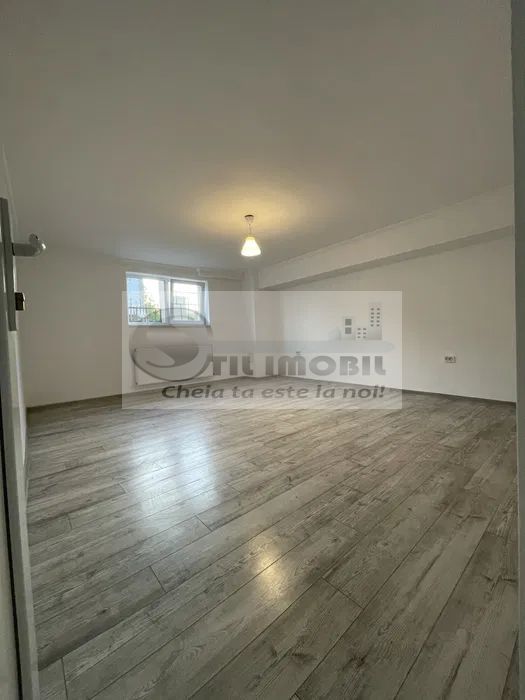 Apartament de 3 camere + curte 90mp Valea Lupului 92.000 euro - Poză 2