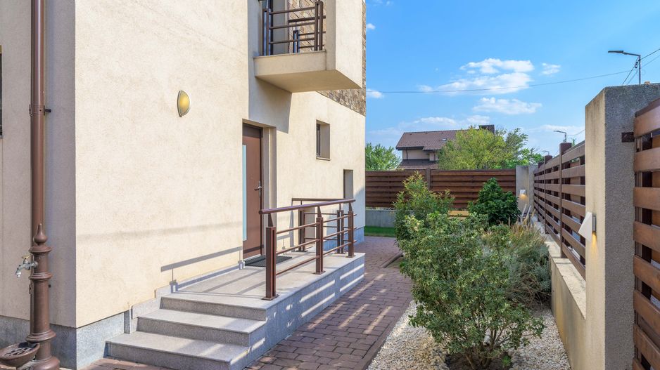 VANZARE Vilă PREMIUM cu 6 camere în zona Central, OTOPENI - Poză 39