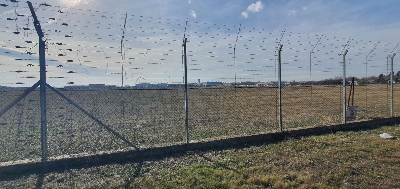 Teren de vanzare Aeroport Otopeni 1800 mp | Cargo | Pista 2 - Poză 6