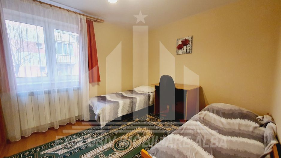 Apartament cu 3 camere de inchiriat, Cetate - Poză 4