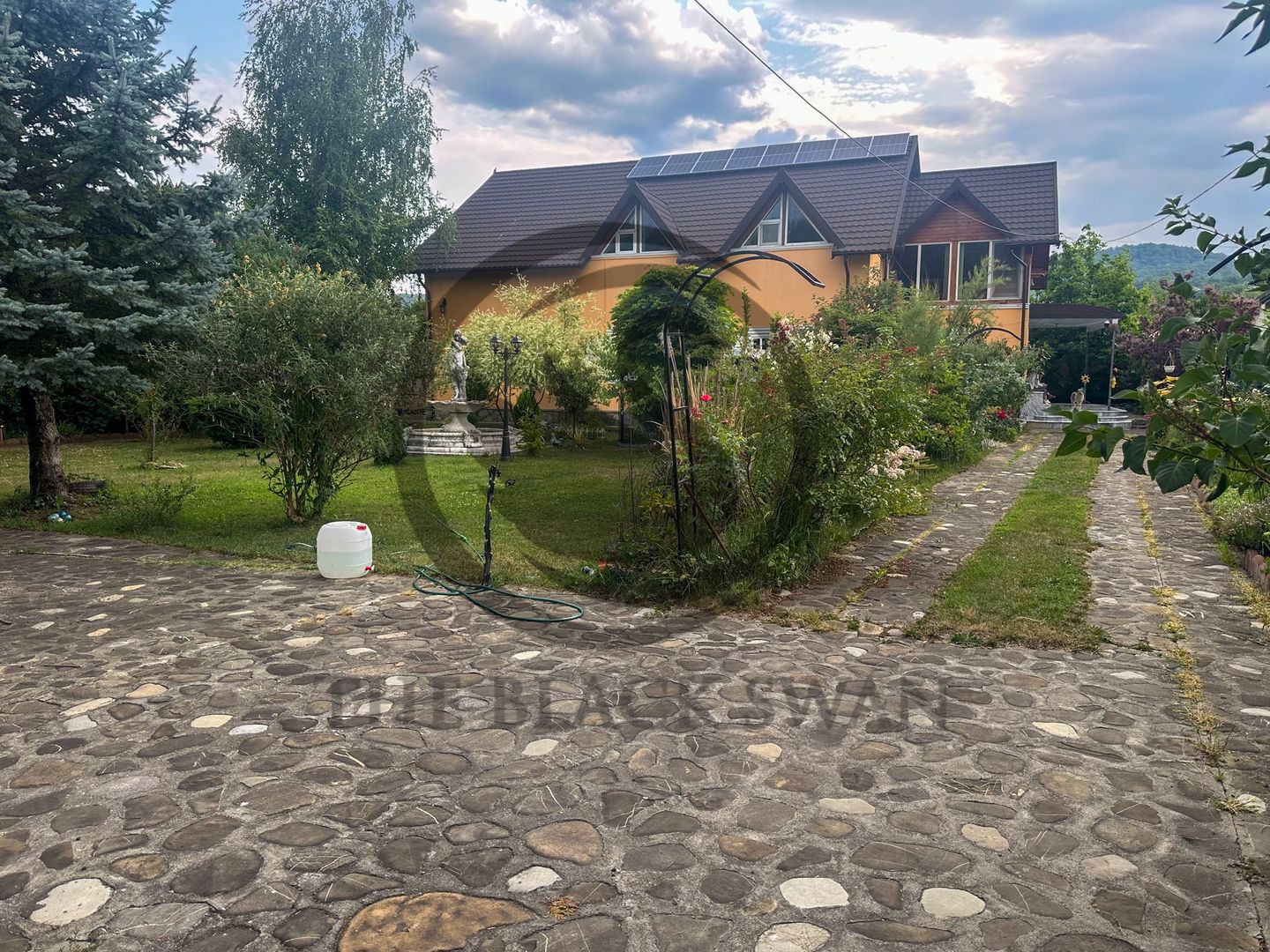 Casa / Vila cu 7 camere de vanzare I Poiana Campina I Comision 0% - Poză 1