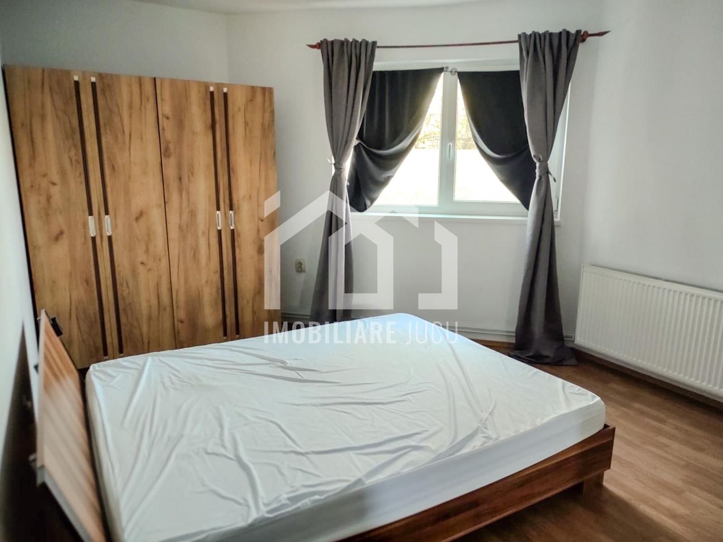 De Inchiriat Casa Individuala cu 3 camere, Garaj, Jucu de Mijloc - Poză 2