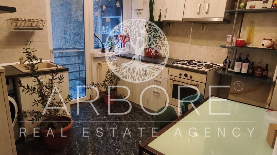 Apartament 3 camere Unirii, centrala proprie - Poză 4