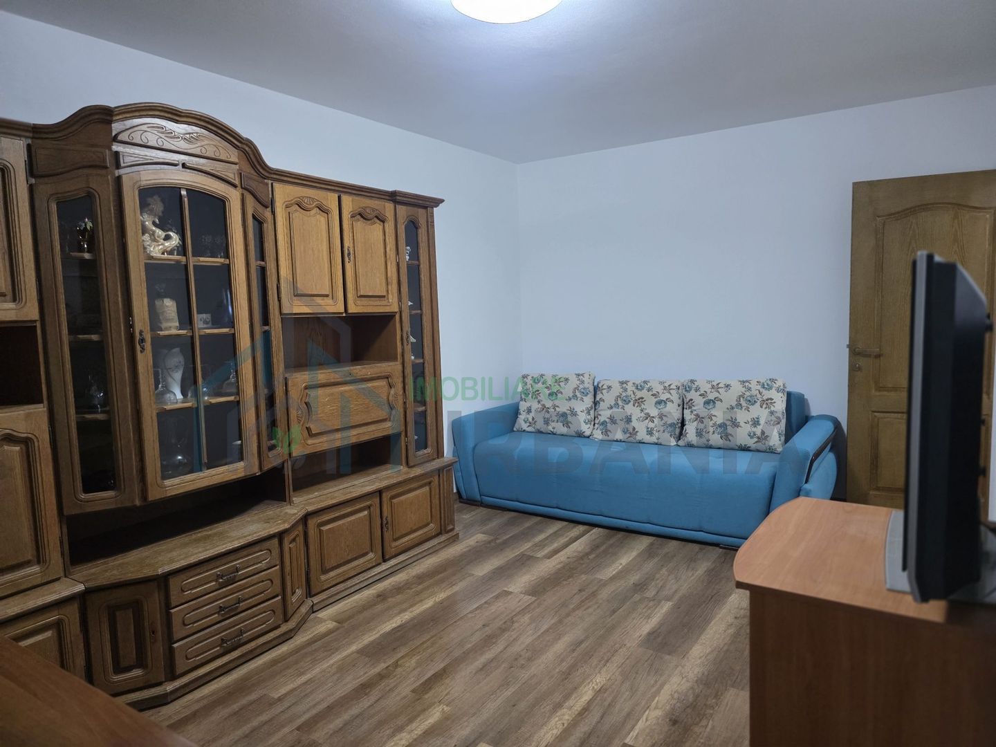 Inchiriez apartament 2 cam D Nicolina - Poză 2