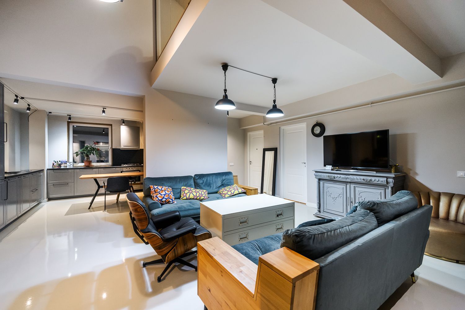 Apartament LUX 4CAM 120MP + Loc de parcare - Poză 1