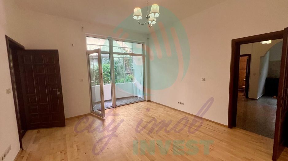 Apartament RENOVAT 3 camere Cotroceni-Curte comuna - Poză 6