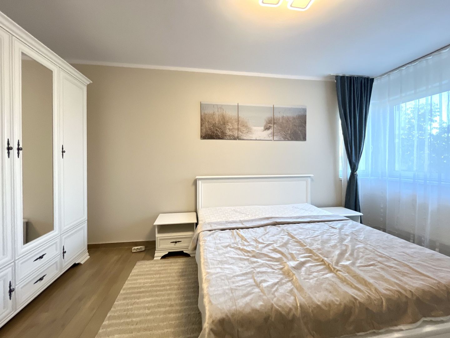 Apartament cu 3 camere,  spațios si primitor, in Soarelui- Sud Plaza - Poză 11