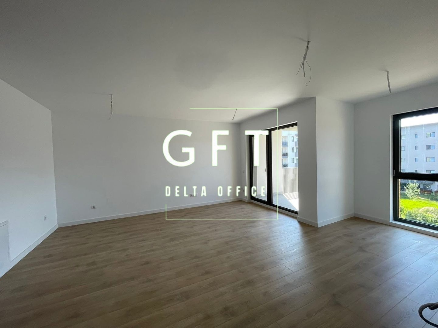 Apartament de vanzare - 3 camere + terasă 300 mp | Calea Moldovei - Poză 3