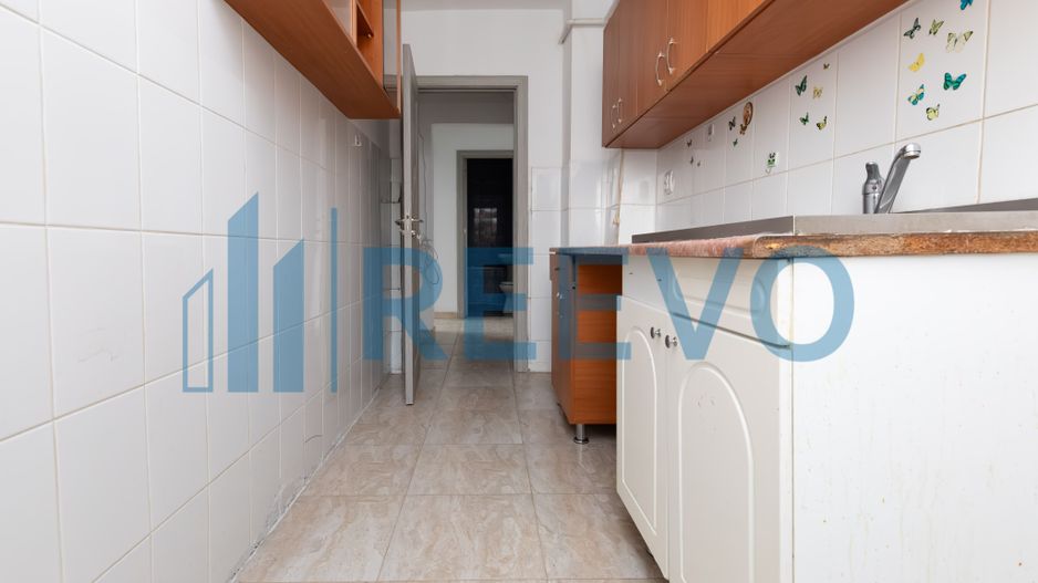 Apartament 3 camere decomandate, Zona Narcisa, Bacău - Poză 7
