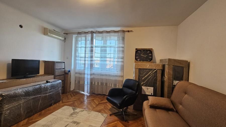 Central | 2 Camere | Decomandat | Renovat complet - Poză 2
