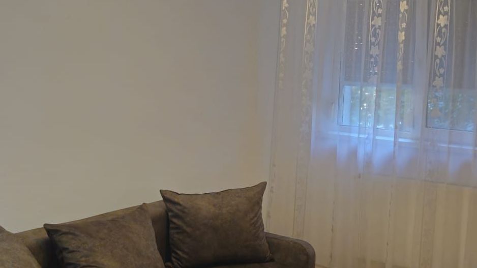 De inchiriat 1 camera Micro 21,mobilat si utilat,parter - Poză 2