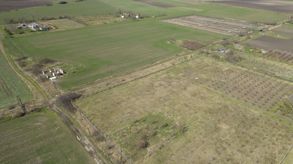 Teren intravilan de 1400 mp în Battonya - Poză 9