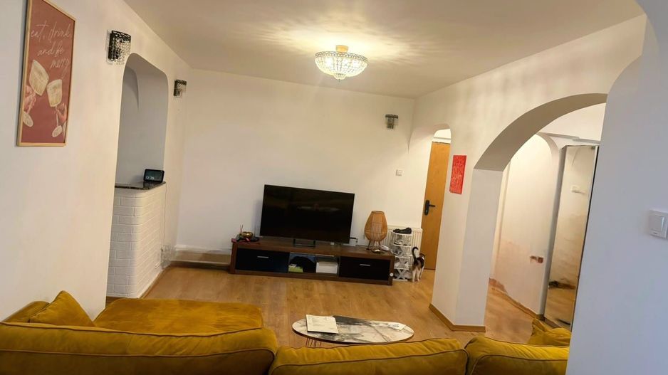 Apartament e camere zona Primăverii, loc de parcare inclus - Poză 3