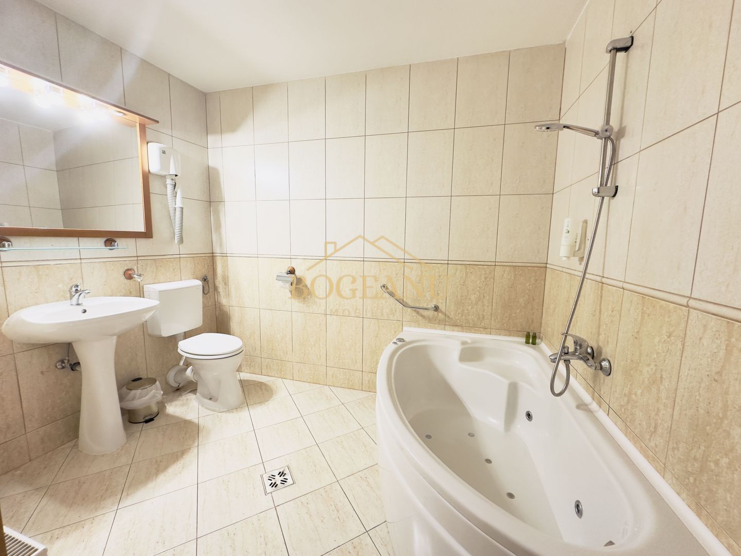 BG100-Garsoniera Premium,Lift,Piscina-Central - Poză 17