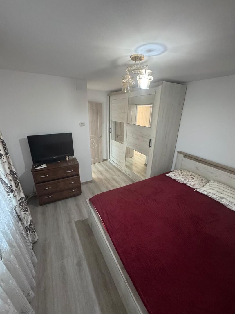 Casă de vânzare – Strada Crinului - Poză 12