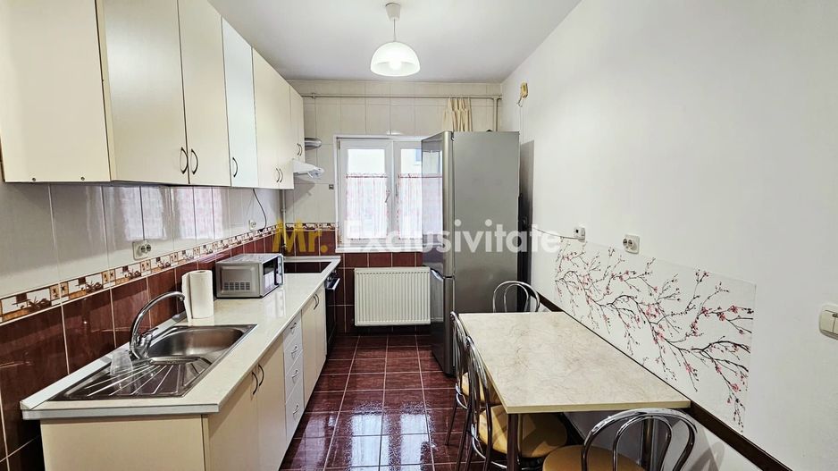 2 camere decomandat, 56 mp, 2 balcoane ,parcare-str Colinei /Manastur - Poză 6