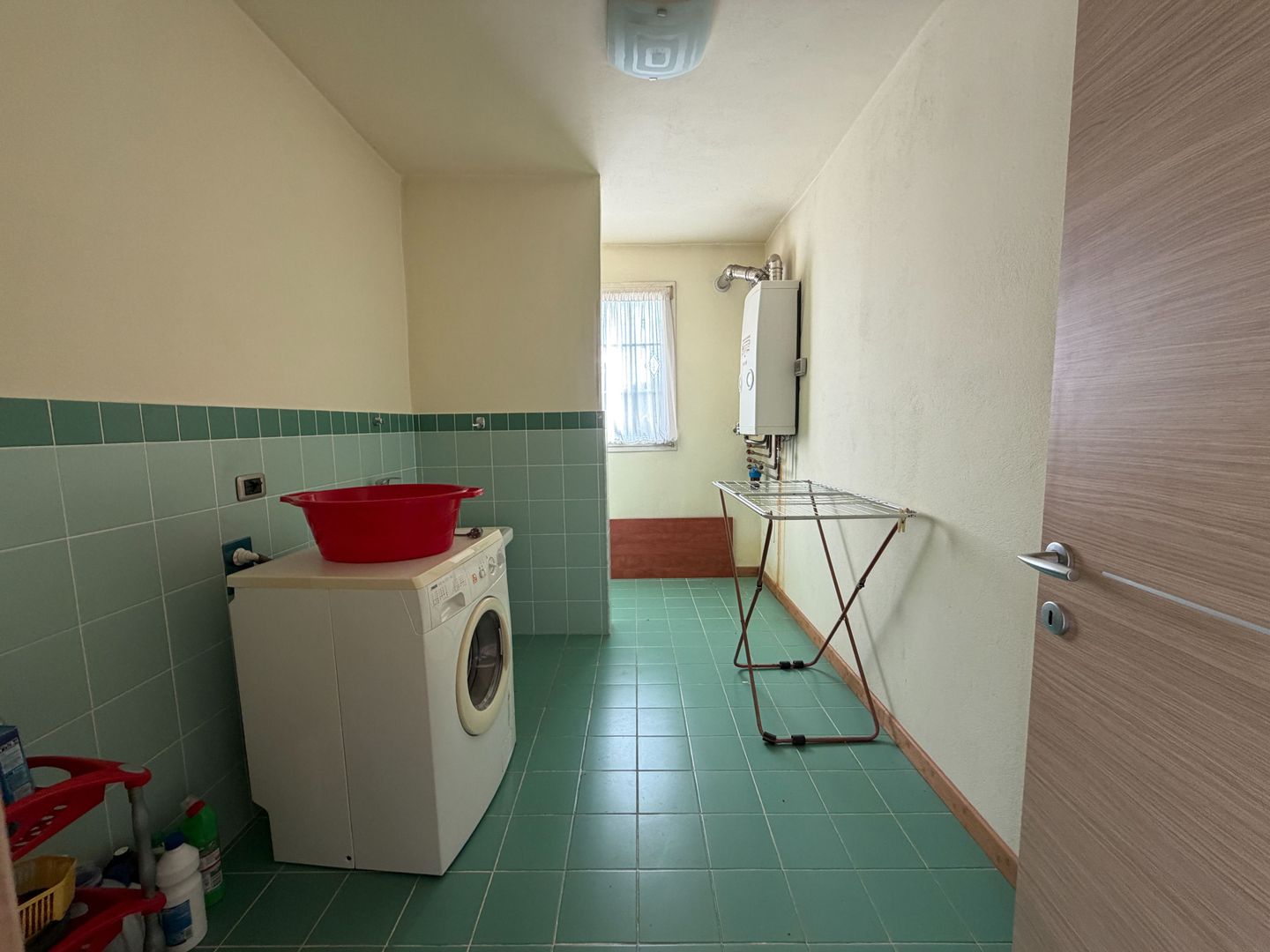 Casa cu teren 10.000mp si foarte multe posibilitati - Poză 16