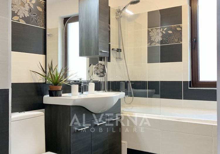 Nou! Apartament 3 camere, 56.3mp, mobilat, utilat, zona Teilor - Poză 8