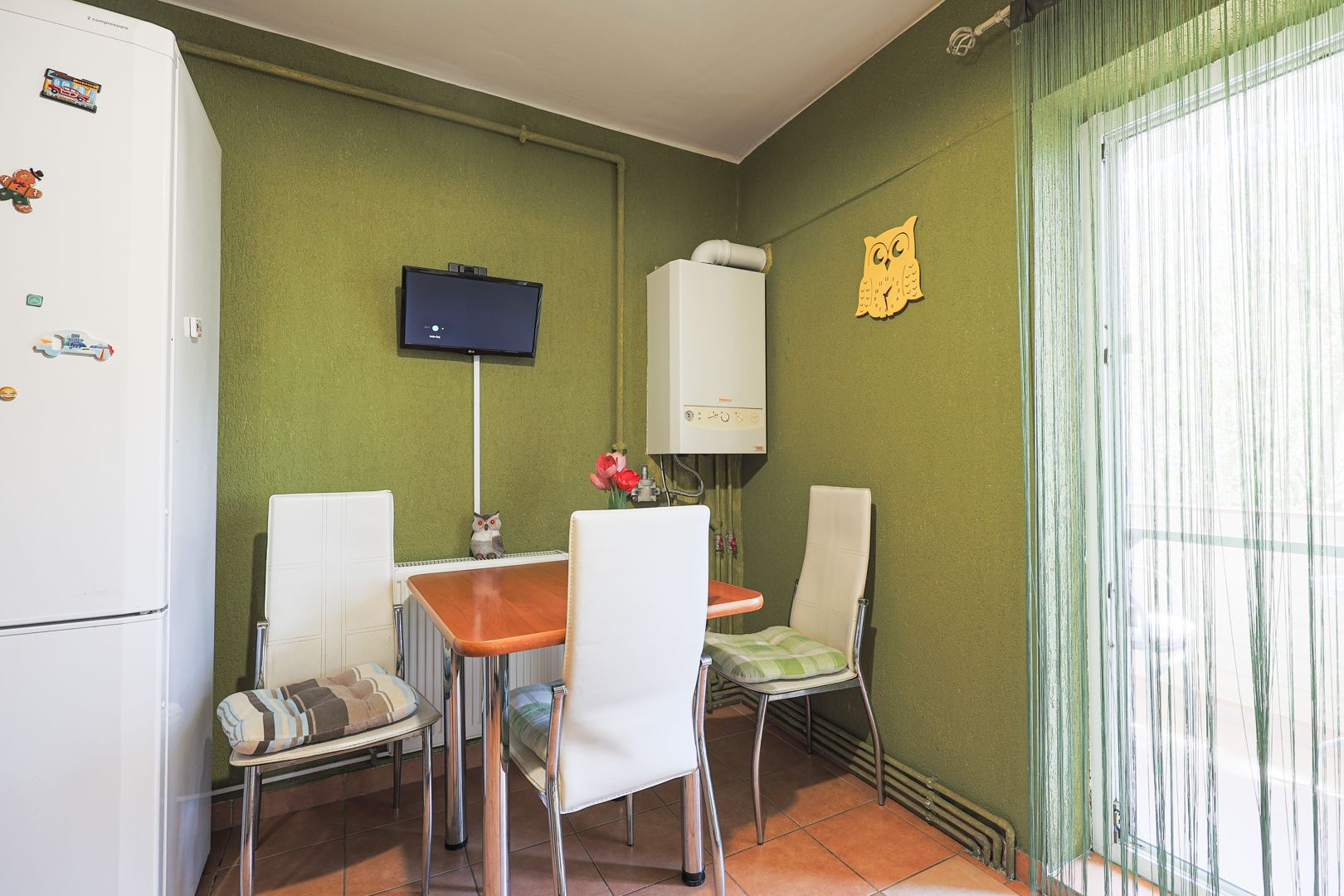 VÂNDUT! Apartament, 3 camere, Etajul 2 în Micalaca, Zona Orizont. - Poză 4
