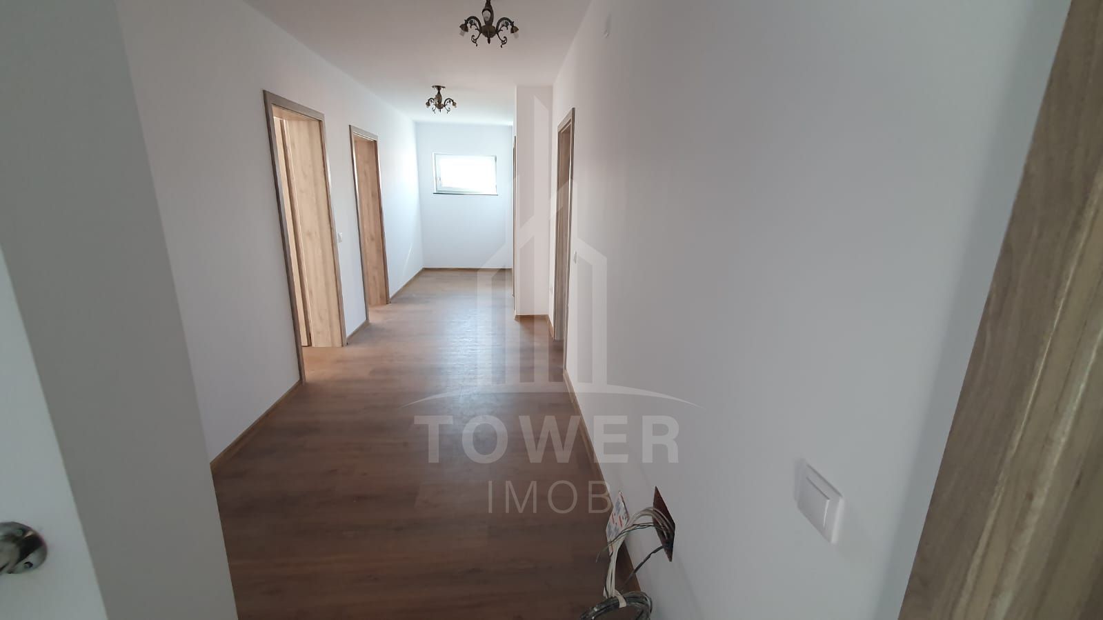 Apartament  4 camere de vanzare . - Poză 13