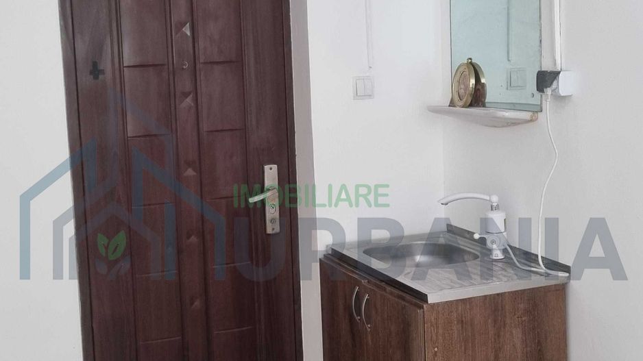 Cameră de vânzare, zona Bucium-Bularga, renovată, parchet, termopan, parter, 17000 euro negociabil - Poză 2