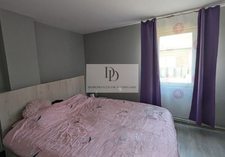 Vanzare 3 case | Teren 1400 mp | Garaj auto + Anexe - Poză 12