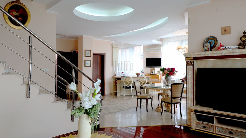 Vila de lux deosebita 9 Camere Pipera Erou Iancu Nicolae 298mp teren - Poză 12