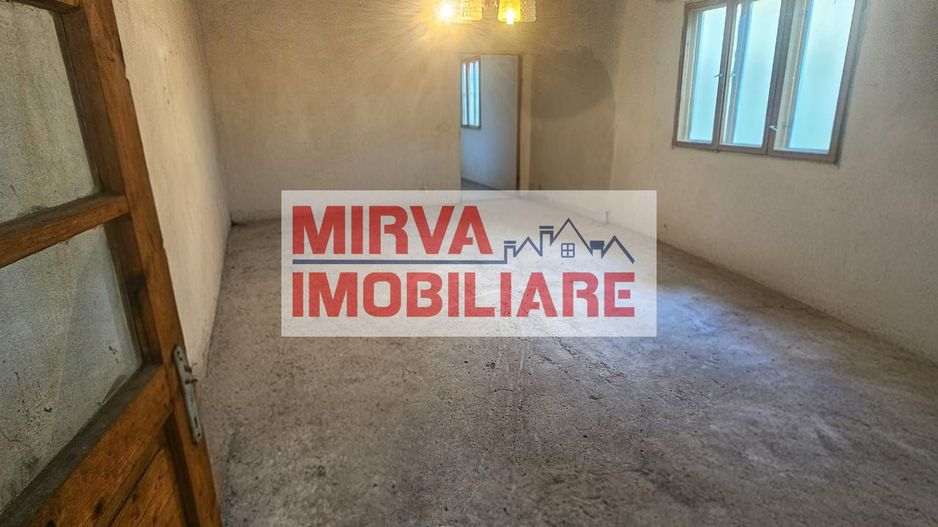 Exclusivitate! Casă cu teren generos în Sat Olteni, Com.Teișani - Poză 31