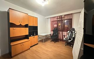 Oportunitate de investite Intre Lacuri! Apartament 3 camere decomandat - Poză 1
