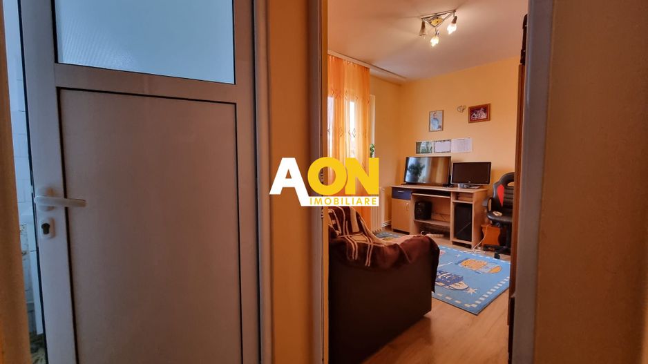 Apartament 2 camere, semidecomandat, Cetate - Poză 4