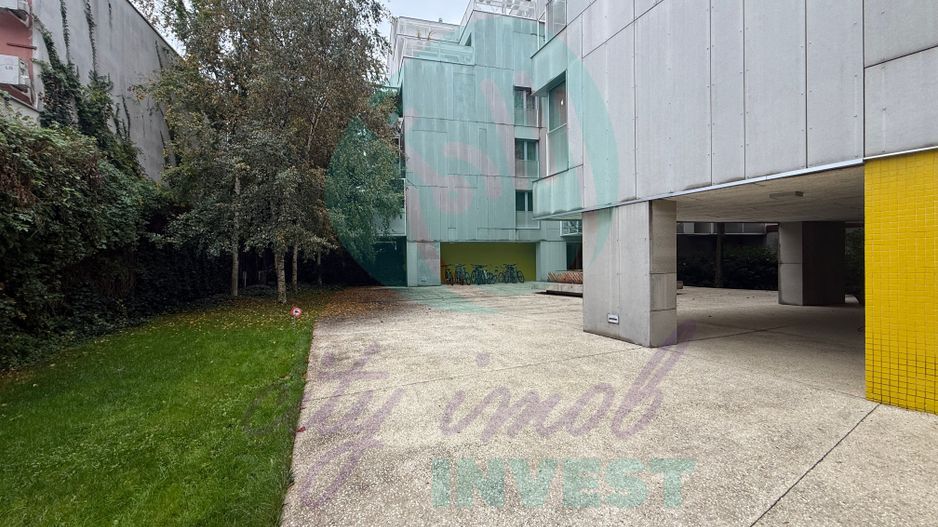 2 camere cu design industrial – un refugiu urban cu vedere spre gradina - Poză 4