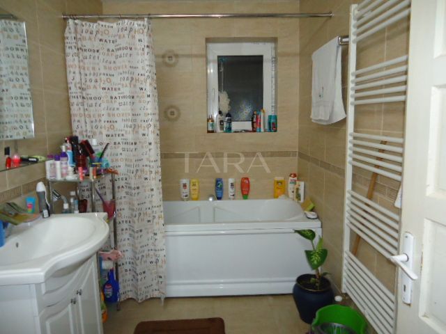 Casă / Vilă de vanzare in Floresti zona Lidl. - Poză 9