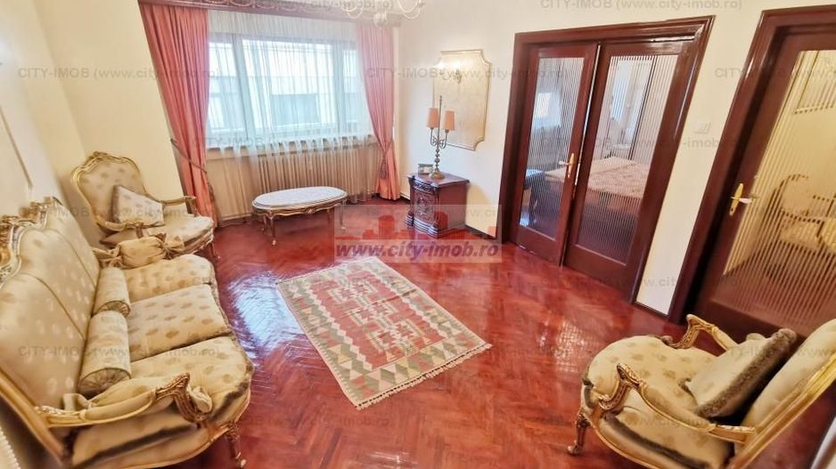 Vanzare apartament doua camere Piata Roamana Amzei - Poză 1