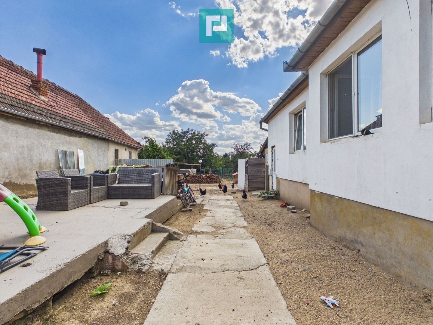 Casă cu 2 camere și 1000 mp teren în Păuliș - Poză 12