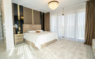 VILA ULTRA-LUX/ OTOPENI CENTRAL/SMART HOME/PISCINA - Poză 15
