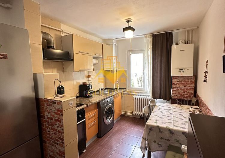 4 camere, Cartierul Manastur, Primăverii, McDonald's, Parcare - Poză 6