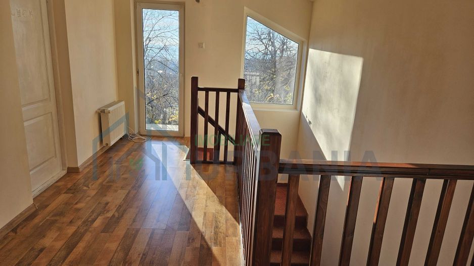 Vila de închiriat în Copou, gard în gard cu Grădina Botanică - Poză 7
