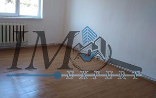 Garsoniera de vânzare zona cetate