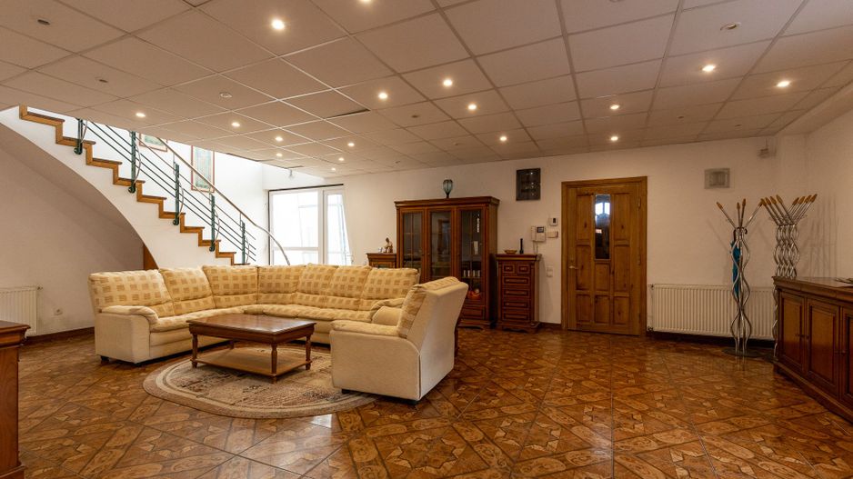 Exclusivitate - Imobil constructie 2001, priveliste deosebită, - Poză 4