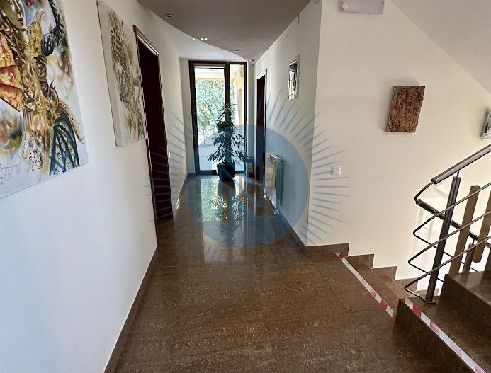 Vila cu piscina British School - Poză 18