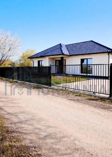 Casă de vânzare în Vișani, Bârnova, Iași - Poză 2