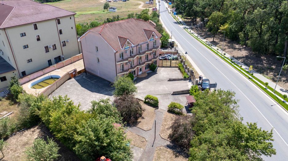 Pensiune 17 camere cu baie proprie Băile Felix - Poză 22